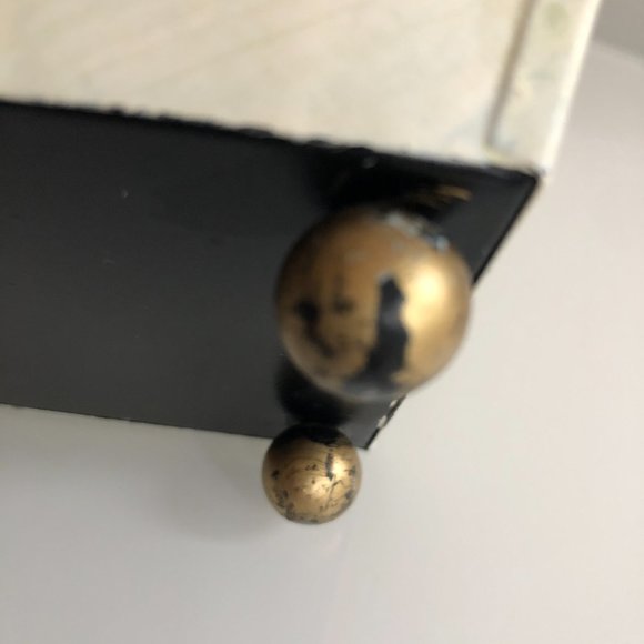 Hand-painted Ivory Tole Metal Bin-Gold Rubbed Edge - Picture 7 of 9